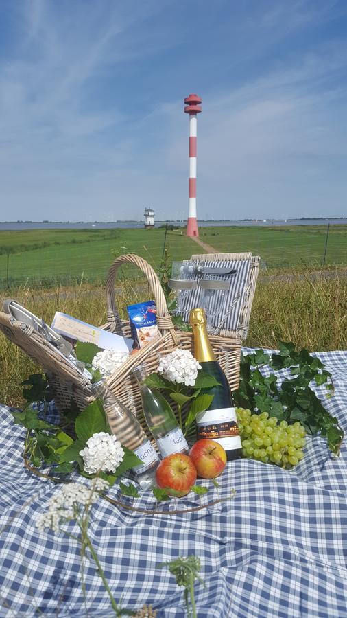 Hotel Zwei Linden - Links Der Elbe - Niedersachsen Balje Exterior foto
